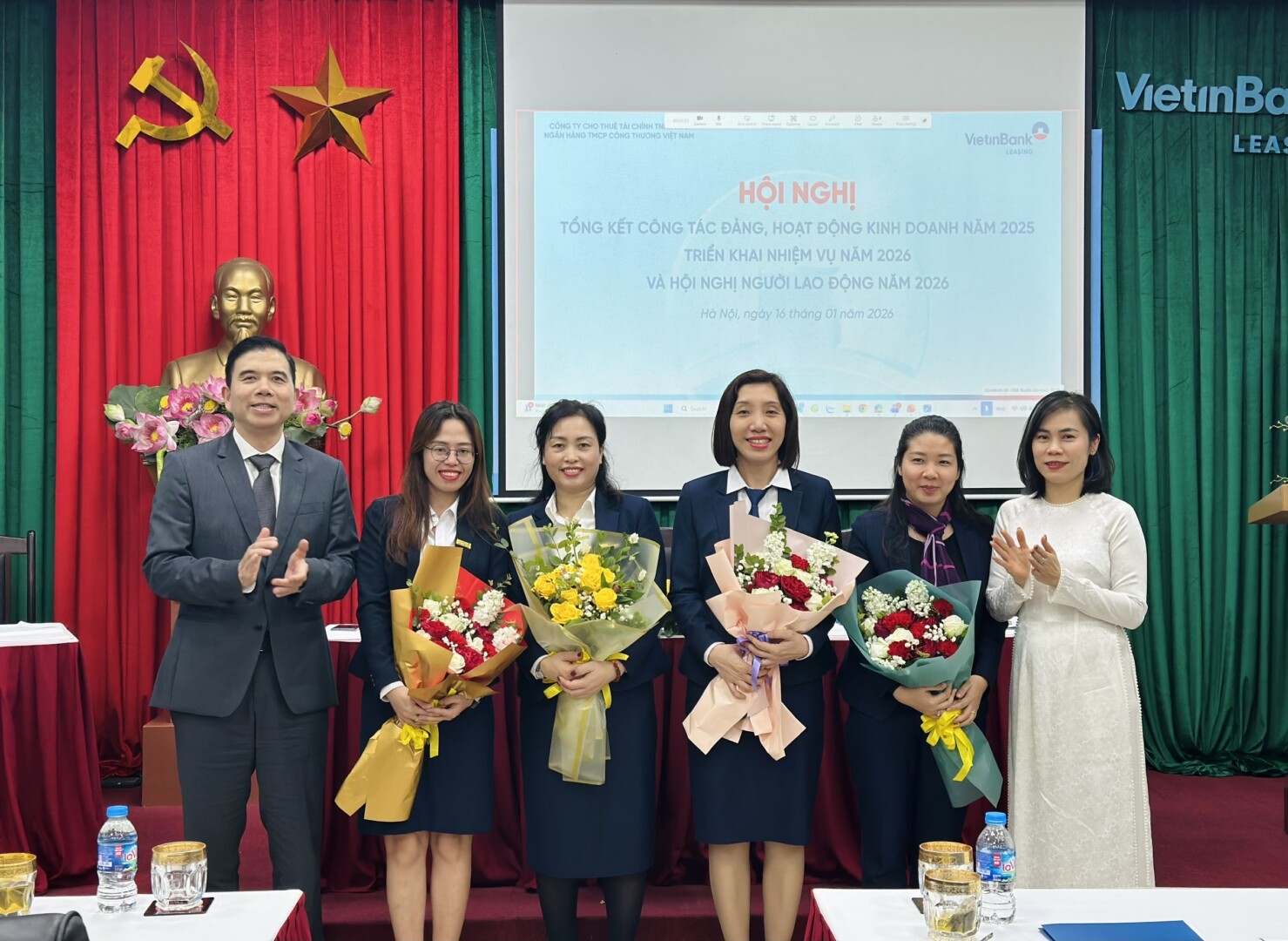 Tặng Hoa Ban Ttnd Và Tổ đối Thoại Năm 2026